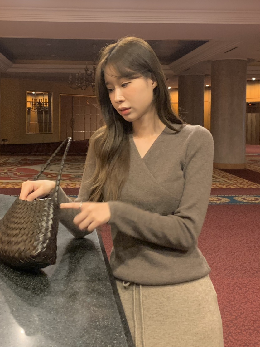 LEGACY東大門㊣代購女裝新款休閑時尚推薦25秋冬人氣針織衫V領LEGACY針織衫