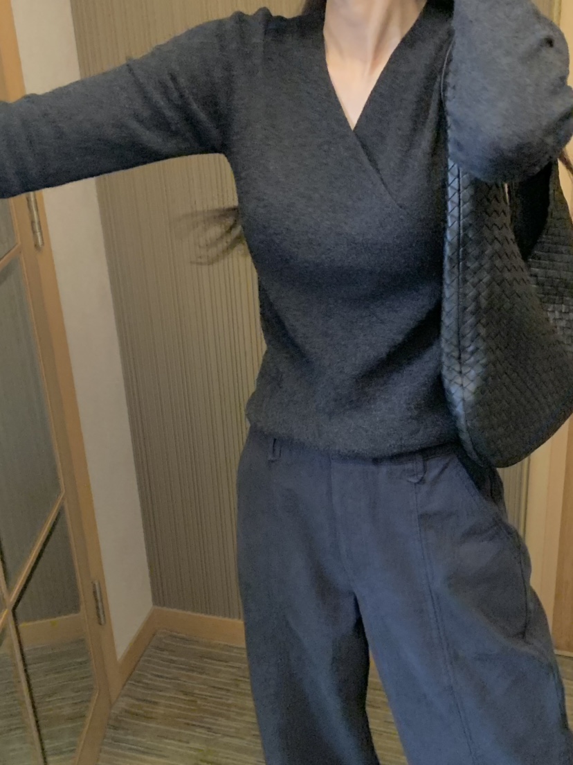 LEGACY東大門㊣代購女裝新款休閑時尚推薦25秋冬人氣針織衫V領LEGACY針織衫