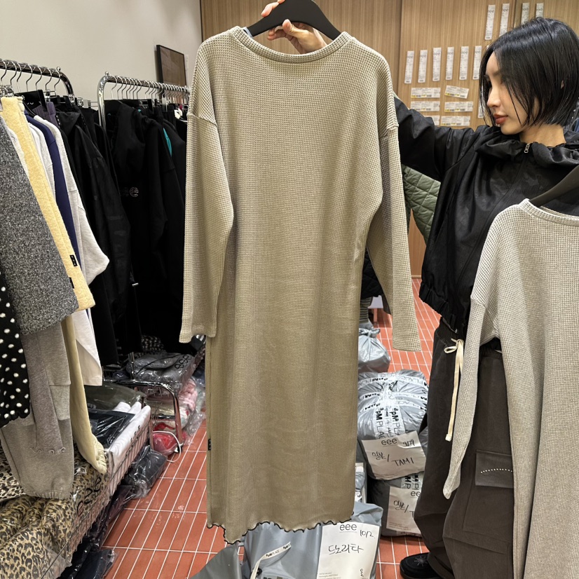 E/E/E韓國代購㊣女士新品真品人氣休閑推薦時尚連衣裙華夫格E/E/E連衣裙