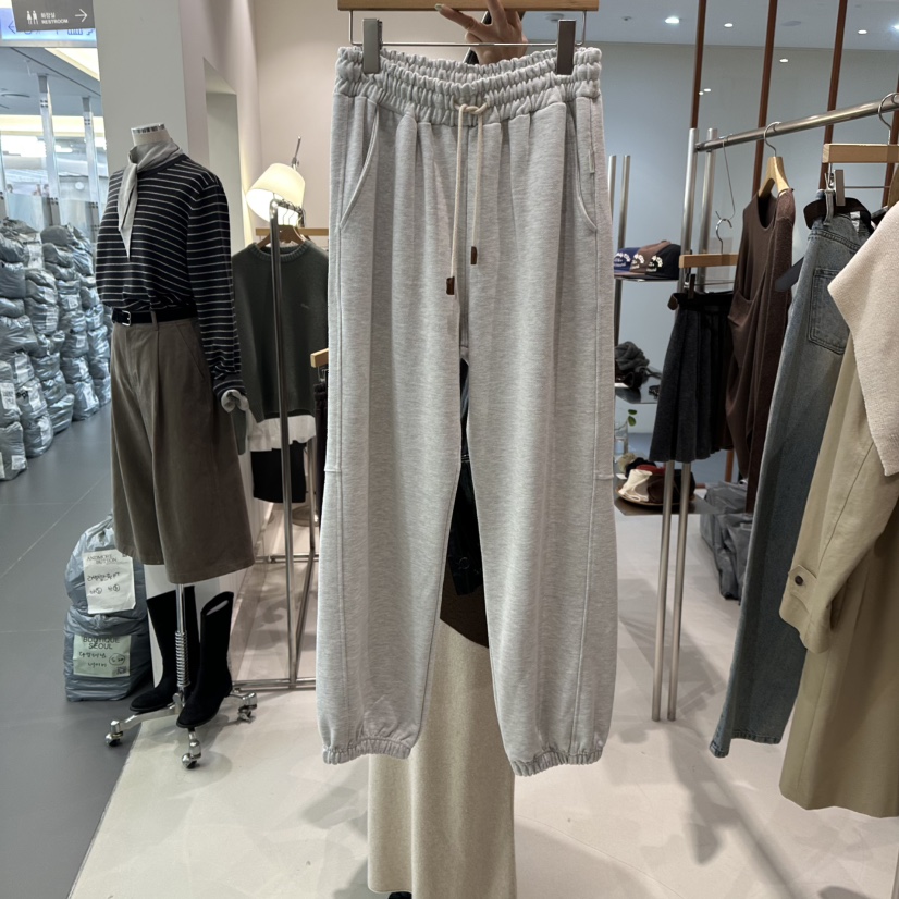 ANDMORE BUTTON東大門㊣直郵女士新款職業熱賣人氣真品休閑褲ANDMORE BUTTON休閑褲圖色1