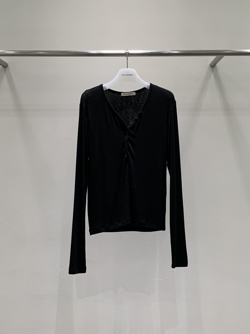 LOVE MOMENT東大門㊣直郵女裝新品25秋冬時尚推薦長袖T恤紐扣LOVE MOMENT長袖T恤圖色4