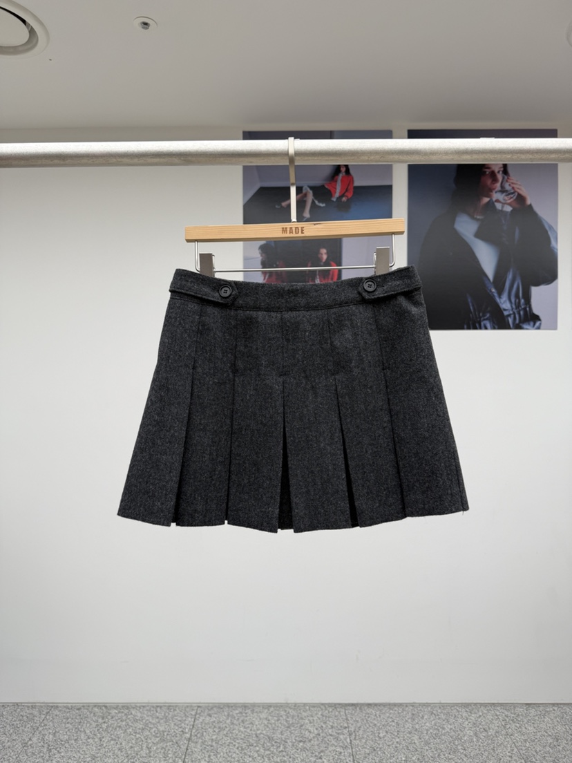 MADE-P東大門㊣代購女士新款真品熱賣休閑推薦25秋冬短裙人字形MADE-P短裙圖色1