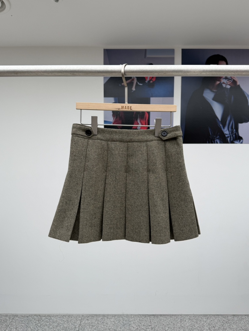 MADE-P東大門㊣代購女士新款真品熱賣休閑推薦25秋冬短裙人字形MADE-P短裙圖色2