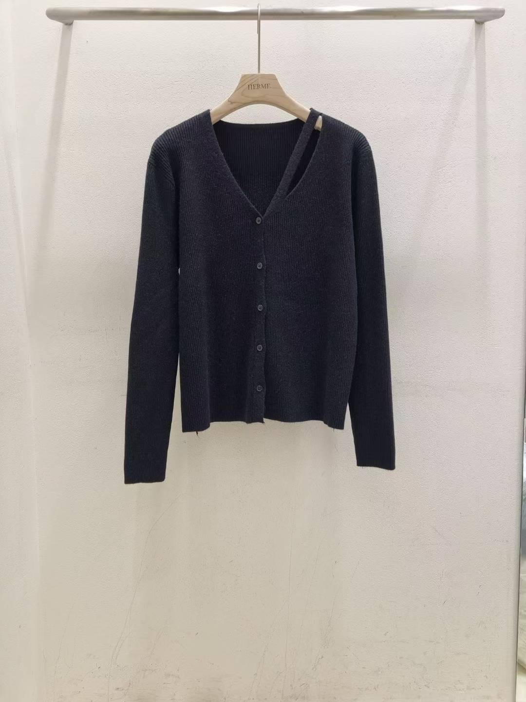 HERME東大門㊣直郵女士新品熱賣真品人氣25秋冬針織衫露肩開衫HERME針織衫圖色2