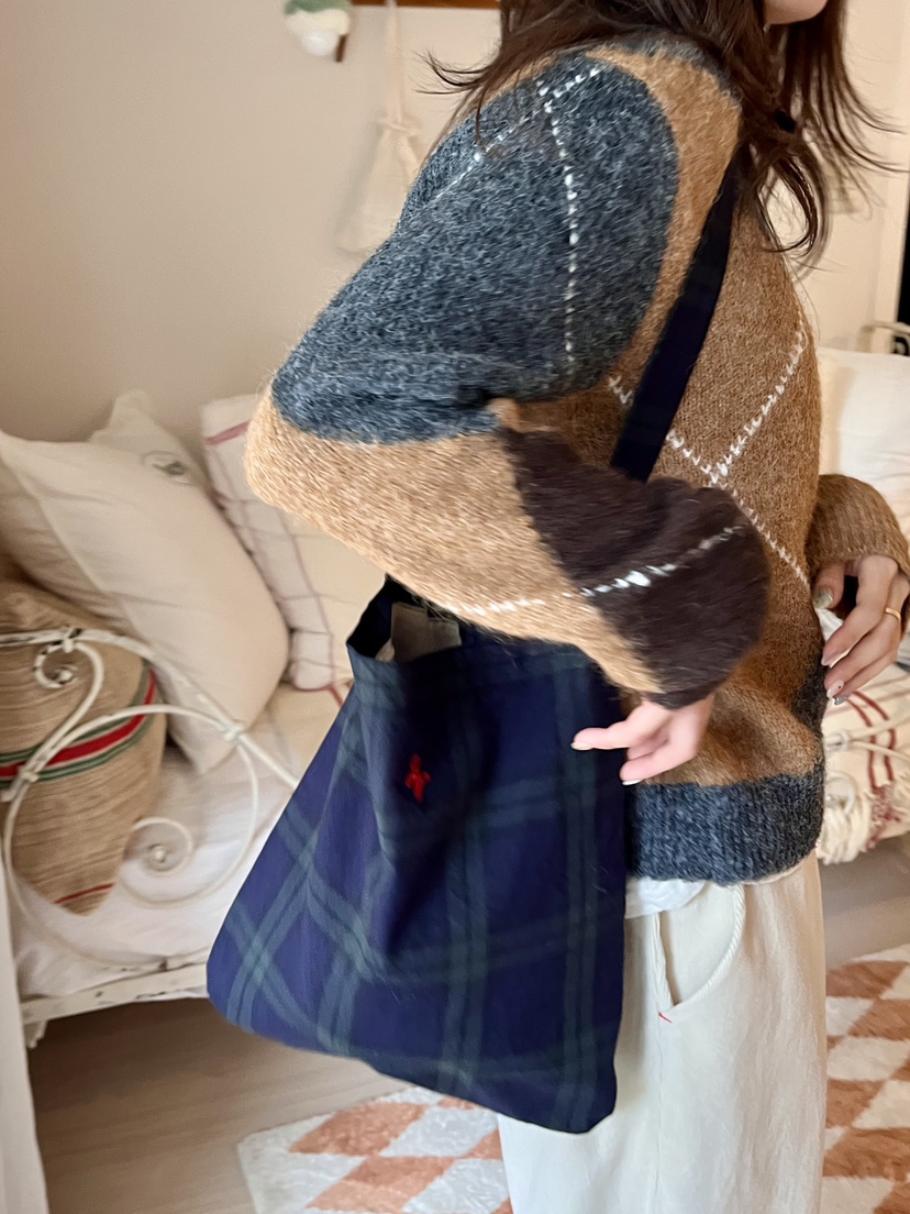 AT NOTE韓國代購㊣女士新款25秋冬推薦單肩斜跨包刺繡格紋AT NOTE單肩/斜跨包