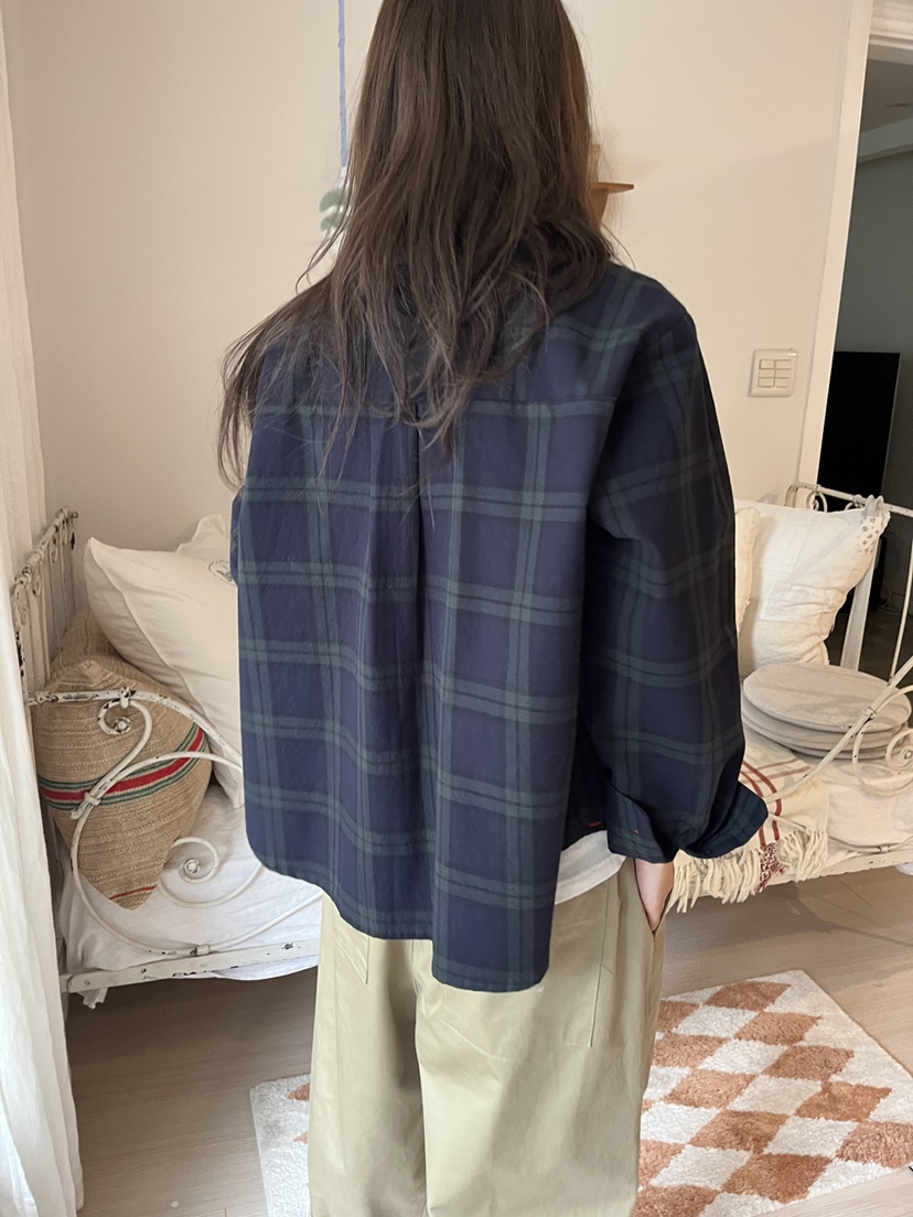 AT NOTE韓國代購㊣女裝新款職業熱賣25秋冬襯衫蕾絲衫格紋AT NOTE襯衫/蕾絲衫