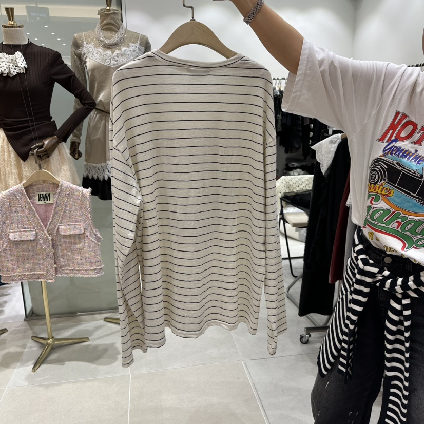 JENNY 1976東大門㊣直郵女士新品推薦熱賣時尚25秋冬長袖T恤JENNY 1976長袖T恤