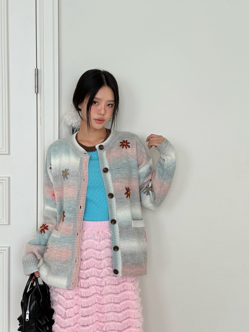 MAISONDEGLORY東大門㊣代購女裝新品休閑針織衫羊毛花朵開衫MAISON DE GLORY針織衫圖色2