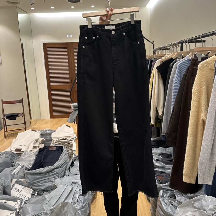 GILLI韓國直郵㊣女裝新品真品熱賣時尚人氣25秋冬職業牛仔褲GILLI牛仔褲圖色1