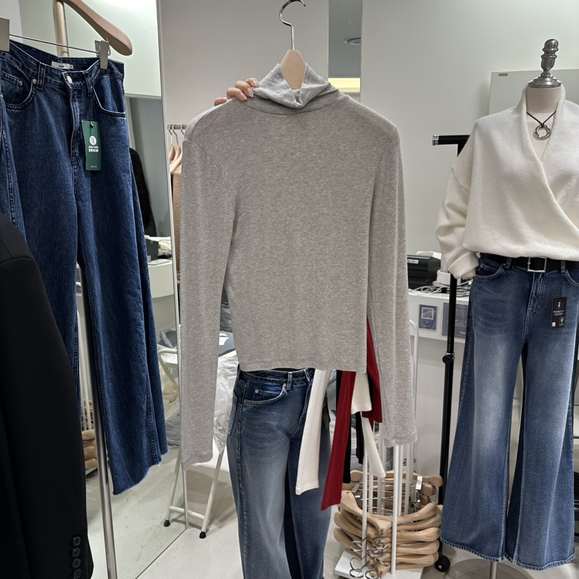 RENDER東大門㊣直郵女士新品時尚25秋冬熱賣休閑推薦長袖T恤RENDER長袖T恤