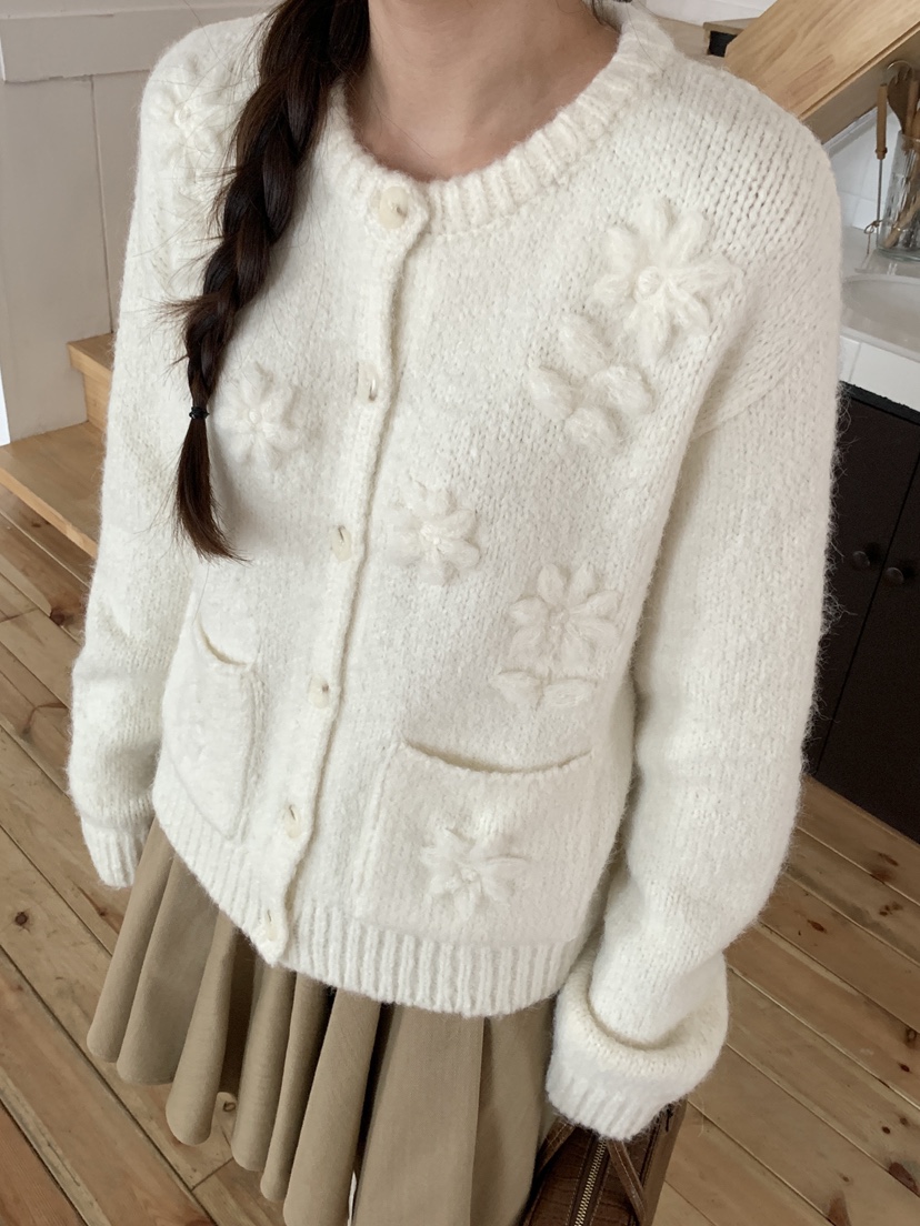 RE:OPENING韓國代購㊣女裝新品休閑25秋冬毛衣手工刺繡花朵RE:OPENING毛衣
