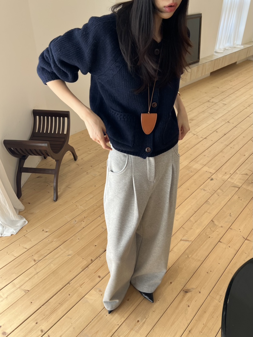 ME MO東大門㊣實拍女士新款25秋冬時尚推薦休閑熱賣真品毛衣ME MO毛衣