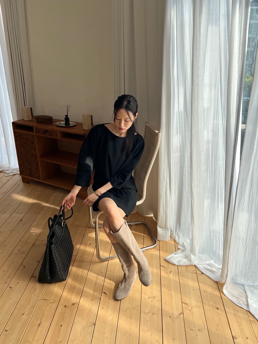 ME MO東大門㊣直郵女裝新款時尚真品25秋冬熱賣連衣裙泡泡袖ME MO連衣裙