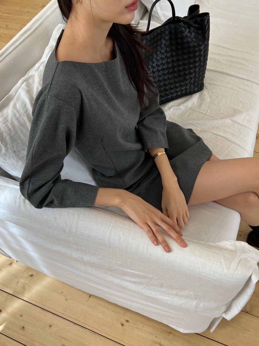 ME MO東大門㊣直郵女裝新款時尚真品25秋冬熱賣連衣裙泡泡袖ME MO連衣裙