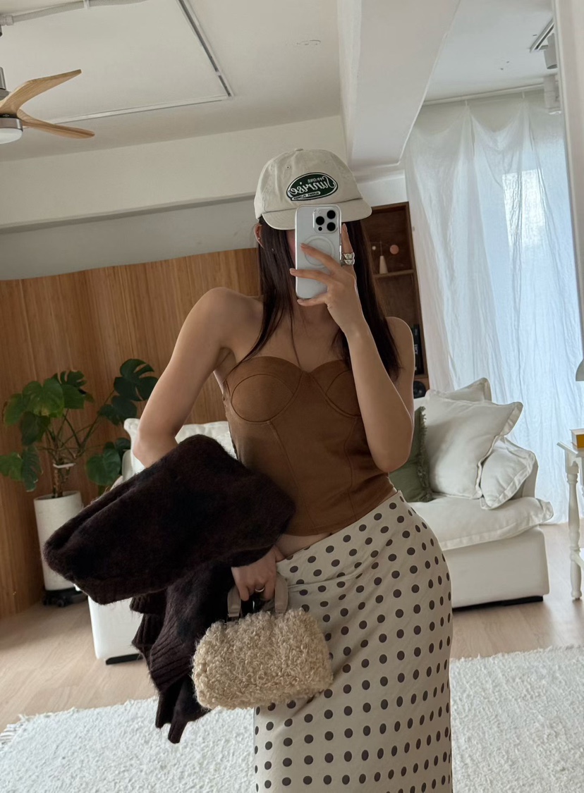 DENVER韓國代購㊣女裝新款休閑時尚推薦人氣吊帶背心絨面革DENVER吊帶/背心圖色2