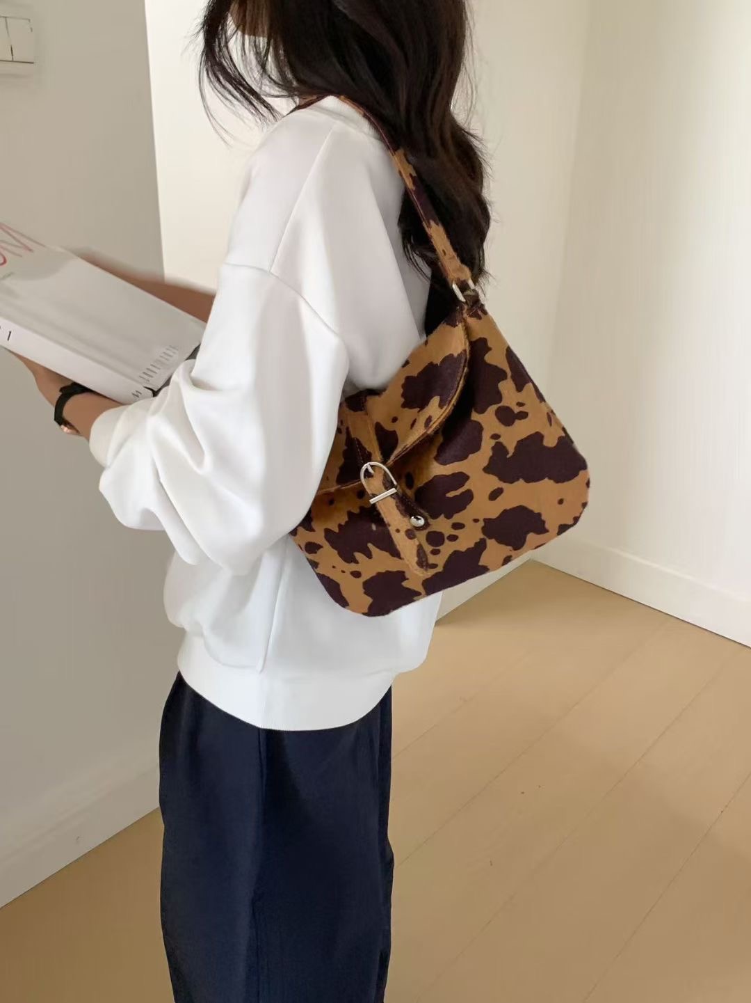 ORANGE-오렌지-OT東大門㊣代購女士新款推薦時尚單肩斜跨包ORANGE單肩/斜跨包圖色2