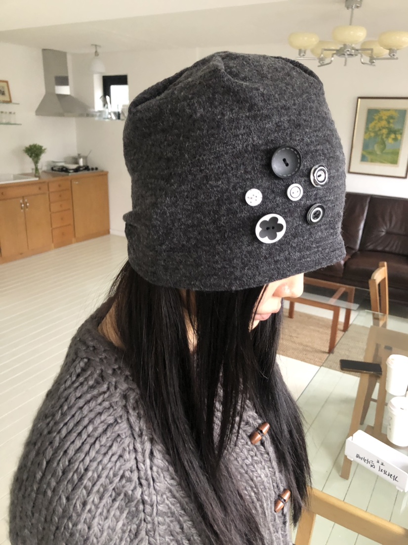 FLASH東大門㊣直郵女士新品熱賣人氣時尚25秋冬職業帽子紐扣FLASH帽子