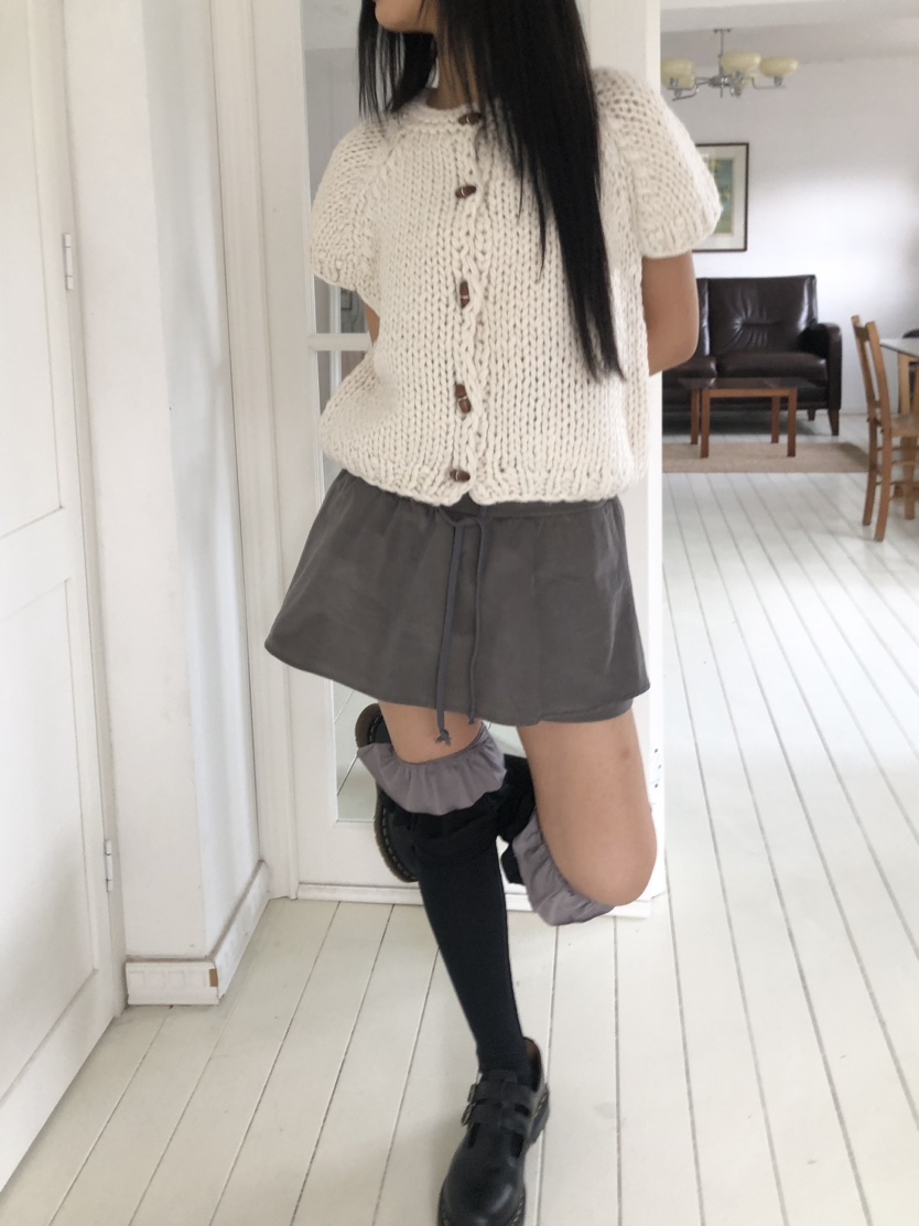 FLASH東大門㊣實拍女士新款人氣真品時尚休閑職業25秋冬短裙喇叭FLASH短裙