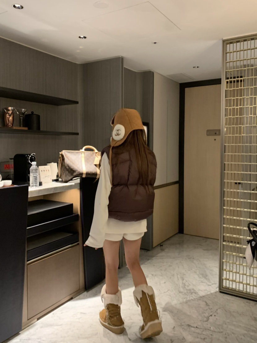 VIRKIN東大門㊣代購女士新品時尚熱賣真品休閑推薦25秋冬馬甲絨VIRKIN馬甲