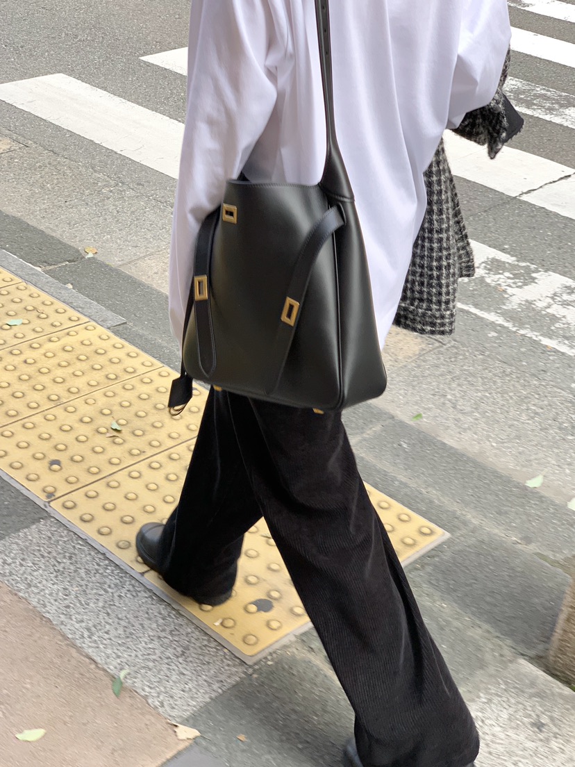 COURGETTE韓國代購㊣女裝新品職業真品時尚熱賣休閑長袖T恤COURGETTE長袖T恤