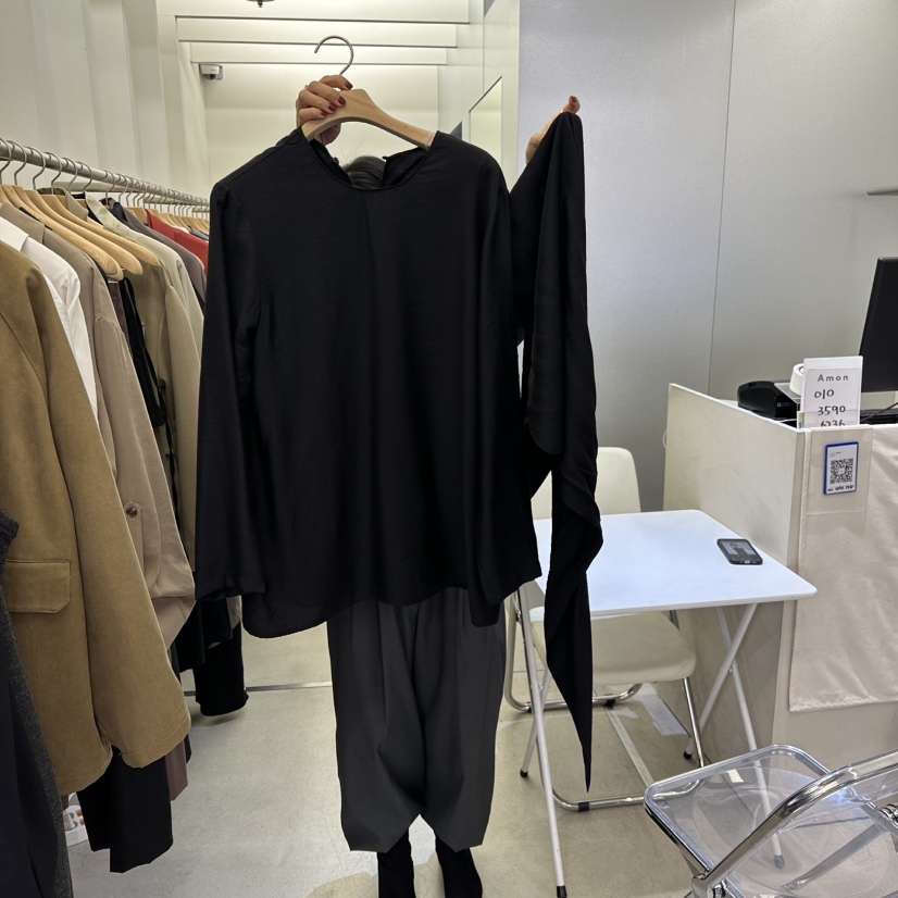 AMON韓國代購㊣女士新款人氣時尚熱賣25秋冬套裝兩件套圍巾AMON套裝圖色4