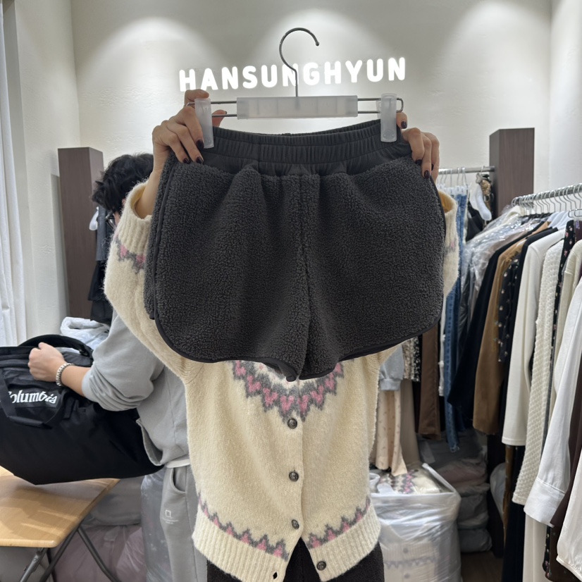 HANSUNGHYUN韓國直郵㊣女士新款真品熱賣時尚推薦人氣職業短褲HANSUNGHYUN短褲圖色3墨色