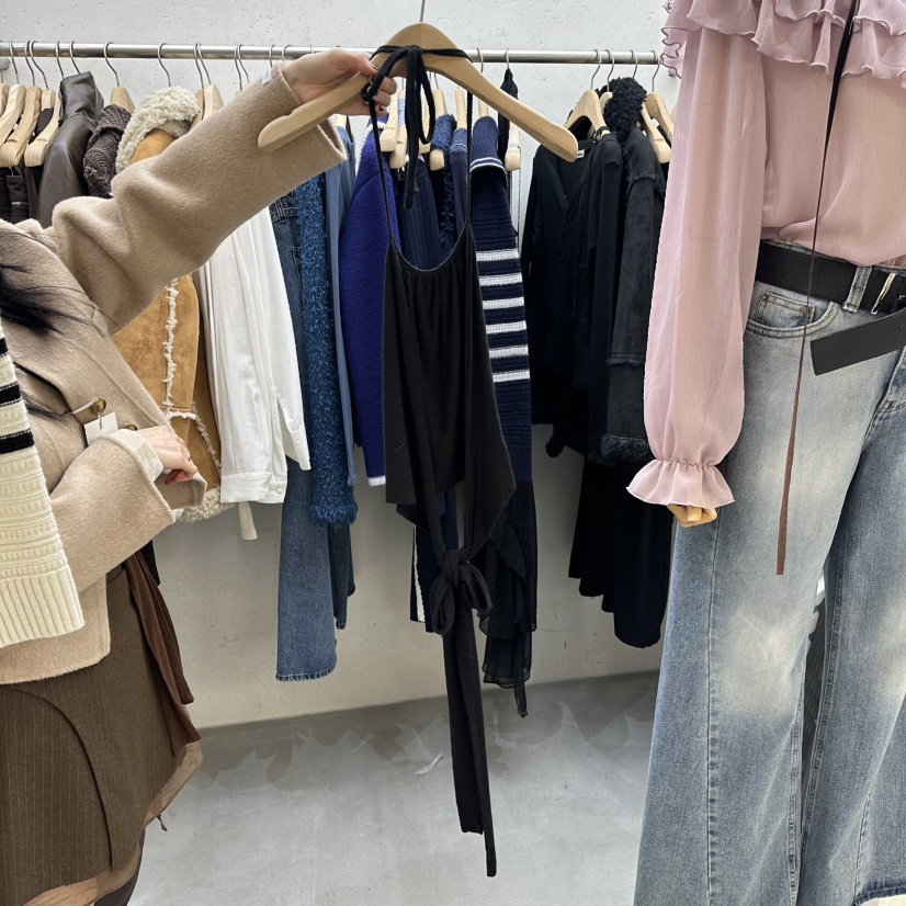 FOUNDATION東大門㊣代購女裝新品熱賣吊帶背心不含內搭羊毛FOUNDATION吊帶/背心