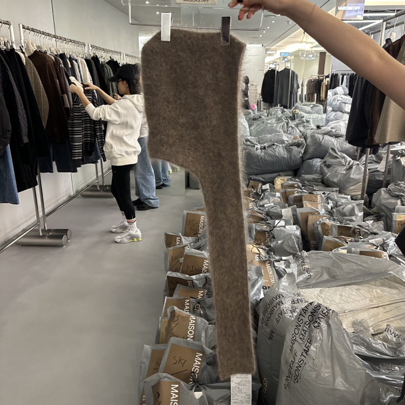 DOUBLE STANDARD/LE SMOKING/MAISONSTAFF東大門㊣代購女裝新品人氣帽子馬海毛兜帽MAISONSTAFF帽子圖色2