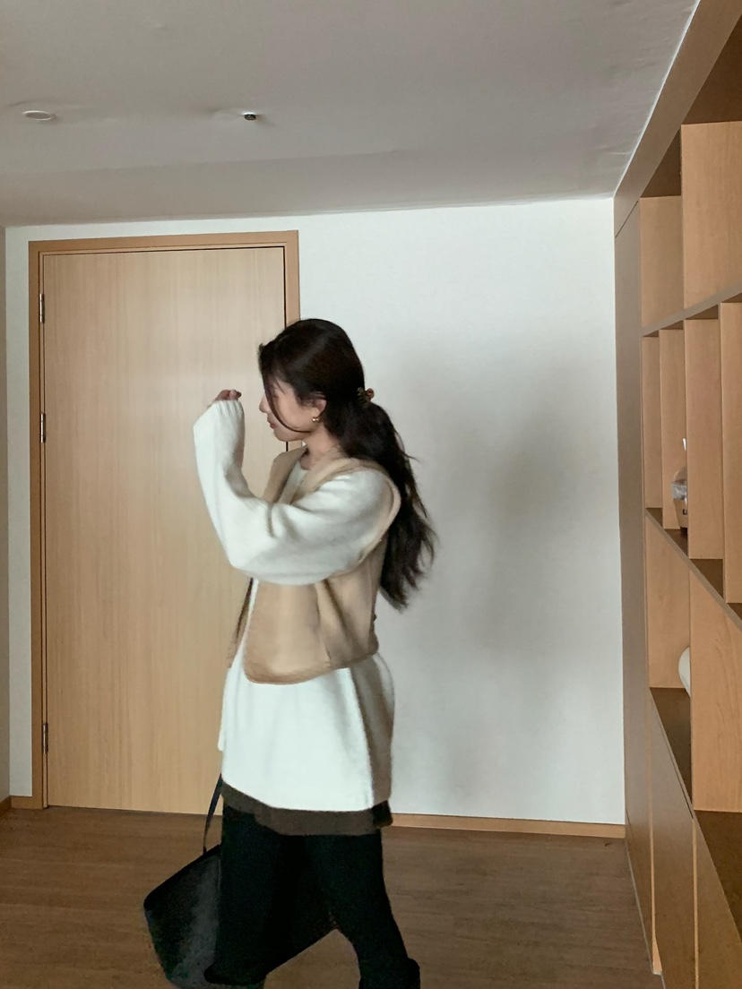 BLEECKER韓國直郵㊣女士新品休閑人氣職業推薦熱賣馬甲絨面革BLEECKER馬甲