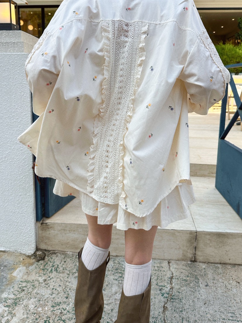 81 MARKET-L東大門㊣實拍女士新款真品25秋冬襯衫蕾絲衫刺繡81 MARKET-L襯衫/蕾絲衫