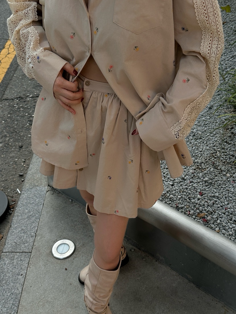81 MARKET-L東大門㊣直郵女士新款推薦職業人氣熱賣裙褲刺繡81 MARKET-L裙褲