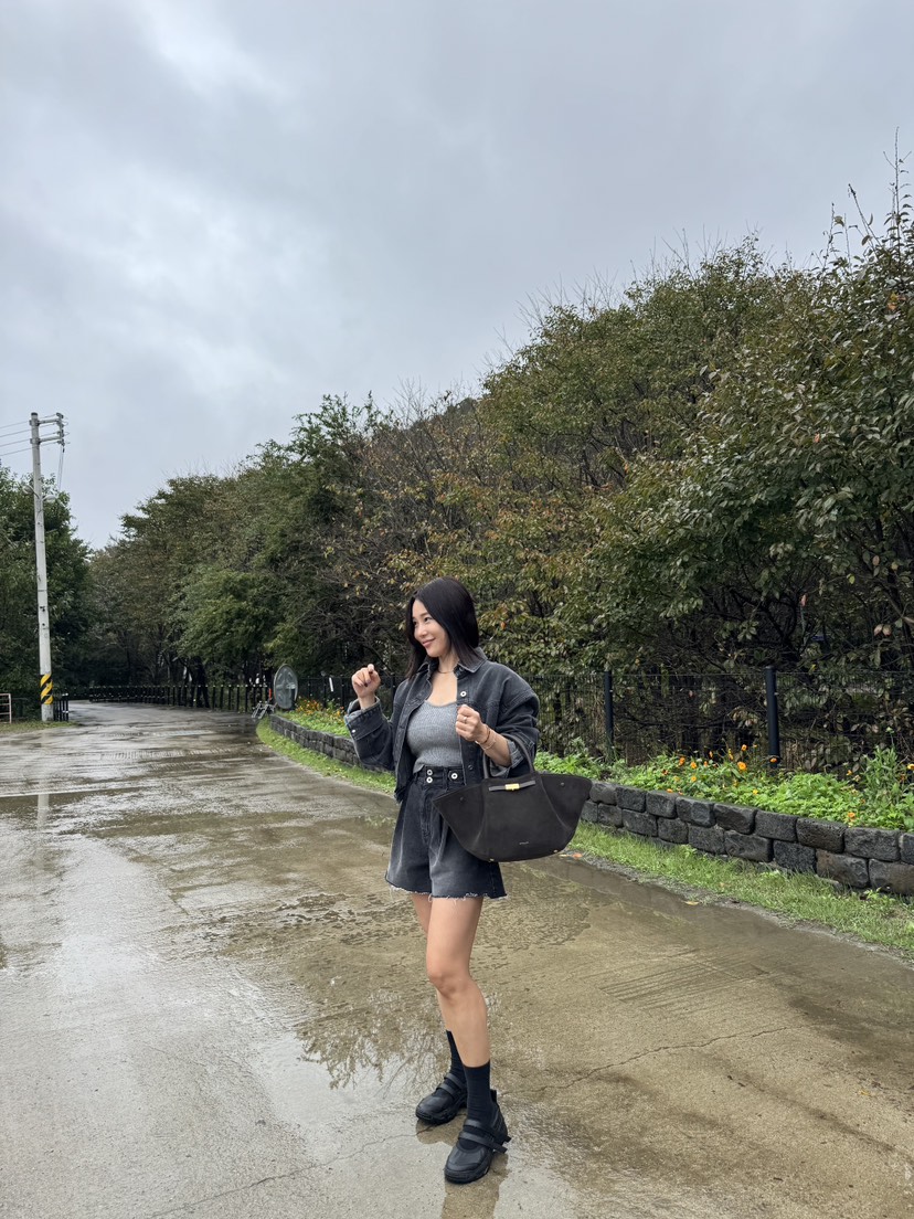 RIAH韓國直郵㊣女士新款人氣職業推薦熱賣休閑時尚真品夾克RIAH夾克