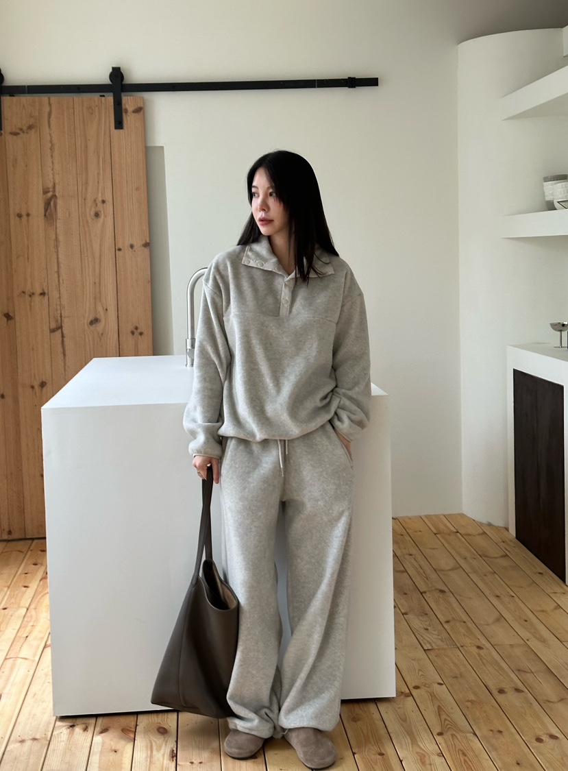 LE VASE韓國代購㊣女裝新款時尚真品人氣25秋冬熱賣職業衛衣LE VASE衛衣