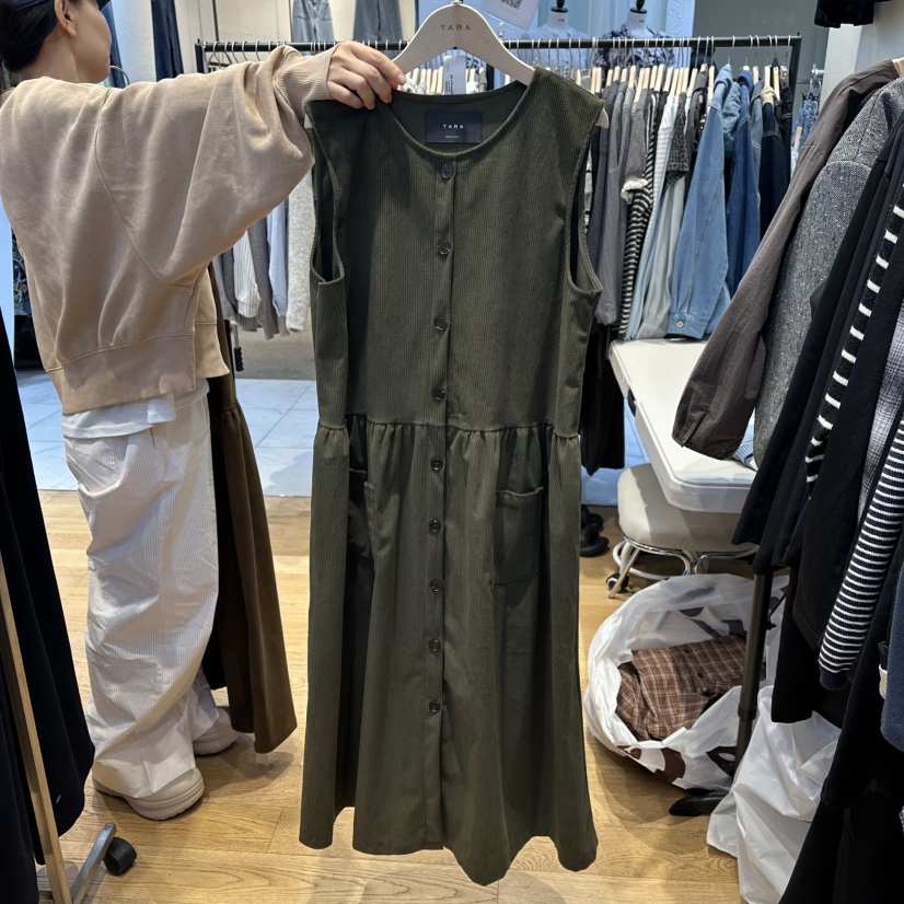 TARA韓國代購㊣女士新款推薦人氣25秋冬職業時尚連衣裙燈芯絨TARA連衣裙