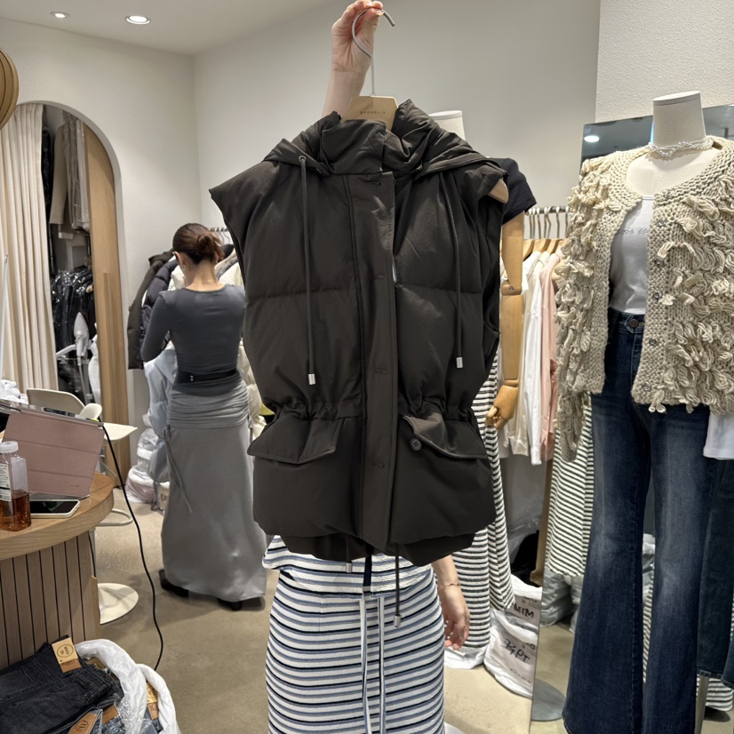 MAGNOLIA36-L東大門㊣代購女士新品熱賣時尚推薦馬甲口袋鴨MAGNOLIA36-L馬甲圖色2