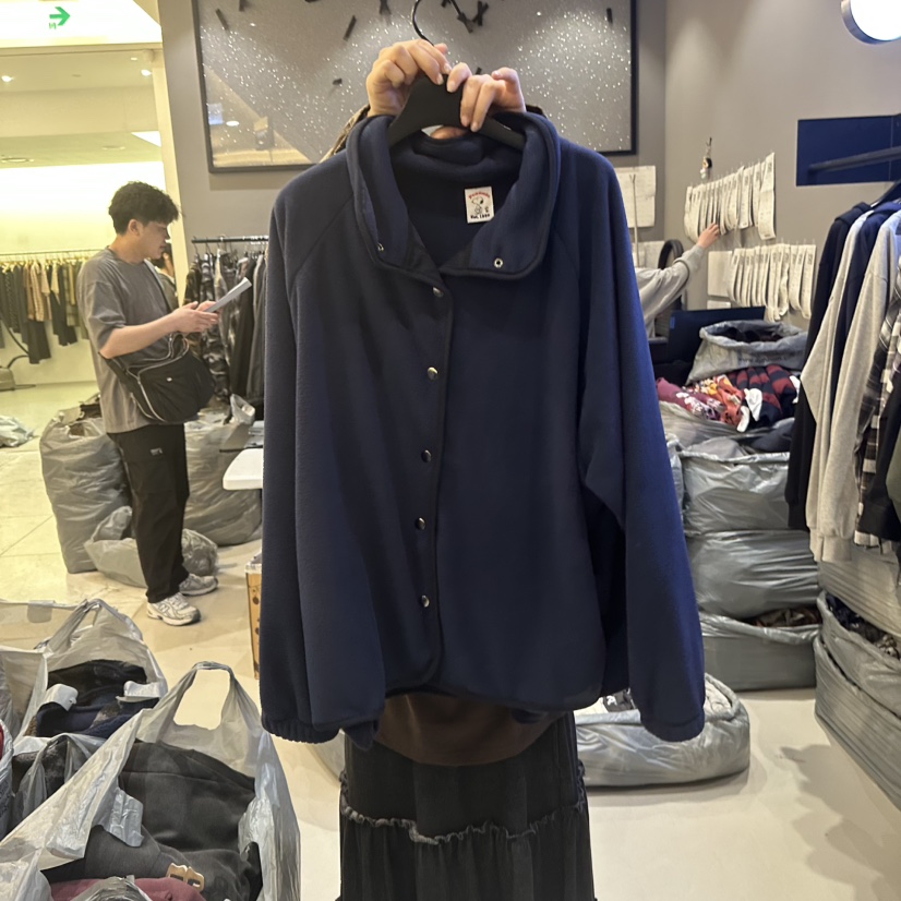 CREDITO東大門㊣代購女裝新品時尚熱賣推薦夾克史努比連帽衫CREDITO夾克圖色3