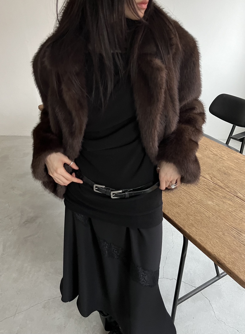 NOVUS東大門㊣實拍女裝新款推薦職業時尚人氣真品短款大衣皮草NOVUS短款大衣