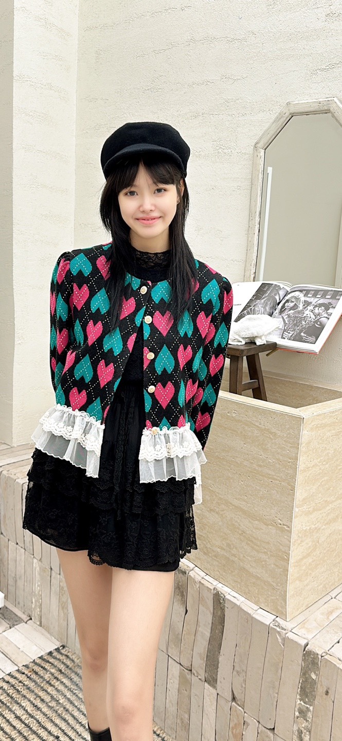 YARD東大門㊣直郵女士新品25秋冬推薦休閑針織衫不含項鏈繡花YARD針織衫