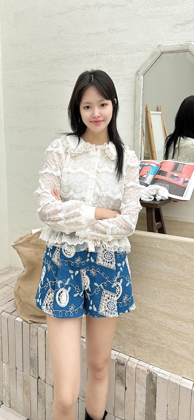 YARD東大門㊣實拍女裝新款時尚真品休閑襯衫蕾絲衫開衩繡花YARD襯衫/蕾絲衫