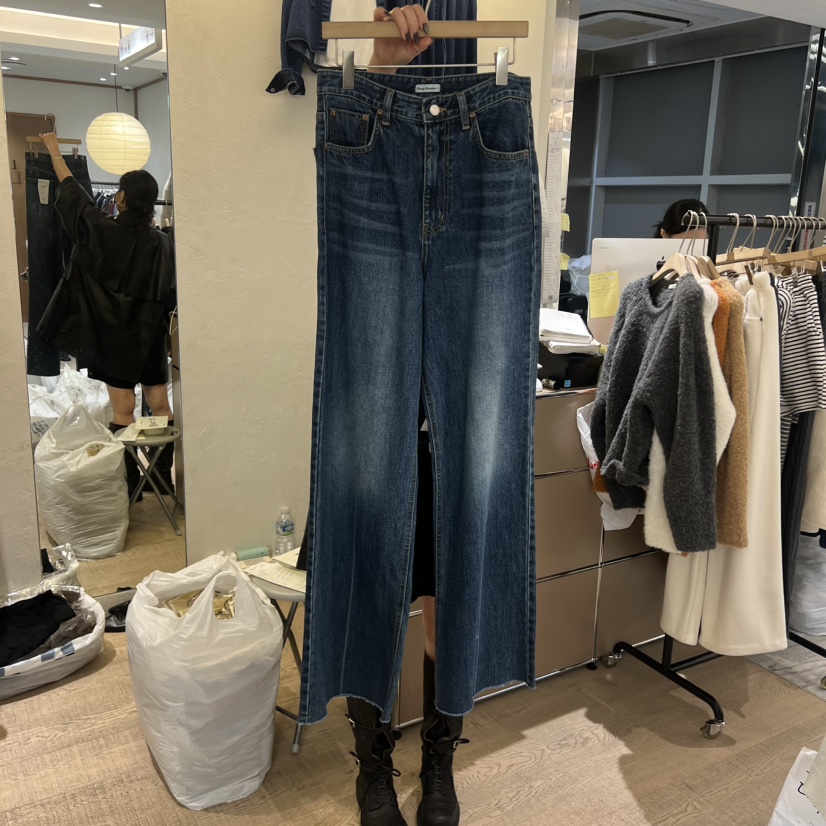 W AND J韓國直郵㊣女裝新款人氣職業休閑推薦時尚熱賣牛仔褲W AND J牛仔褲圖色1
