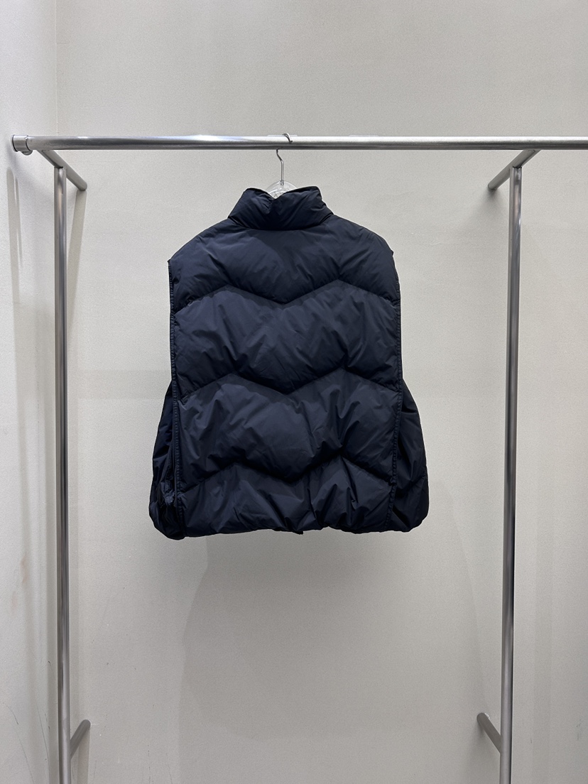 LATTE-P韓國直郵㊣女士新品休閑時尚人氣25秋冬職業熱賣馬甲LATTE-P馬甲