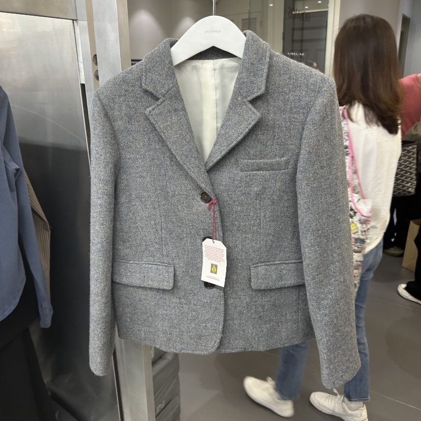 HELVETICA東大門㊣直郵女士新款真品時尚人氣熱賣休閑職業夾克HELVETICA夾克