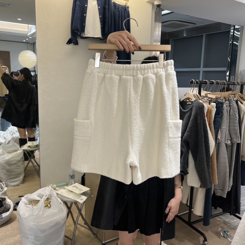 W AND J東大門㊣直郵女裝新品推薦時尚25秋冬人氣短褲手工W AND J短褲