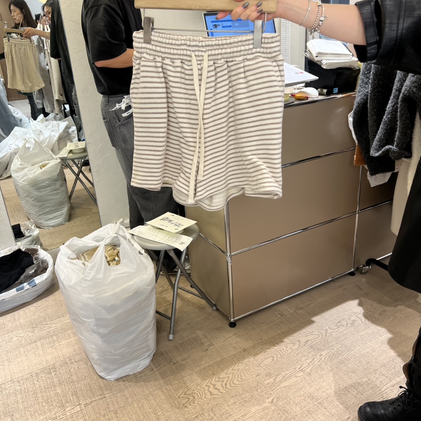 W AND J東大門㊣實拍女裝新品25秋冬熱賣休閑推薦短褲加絨W AND J短褲