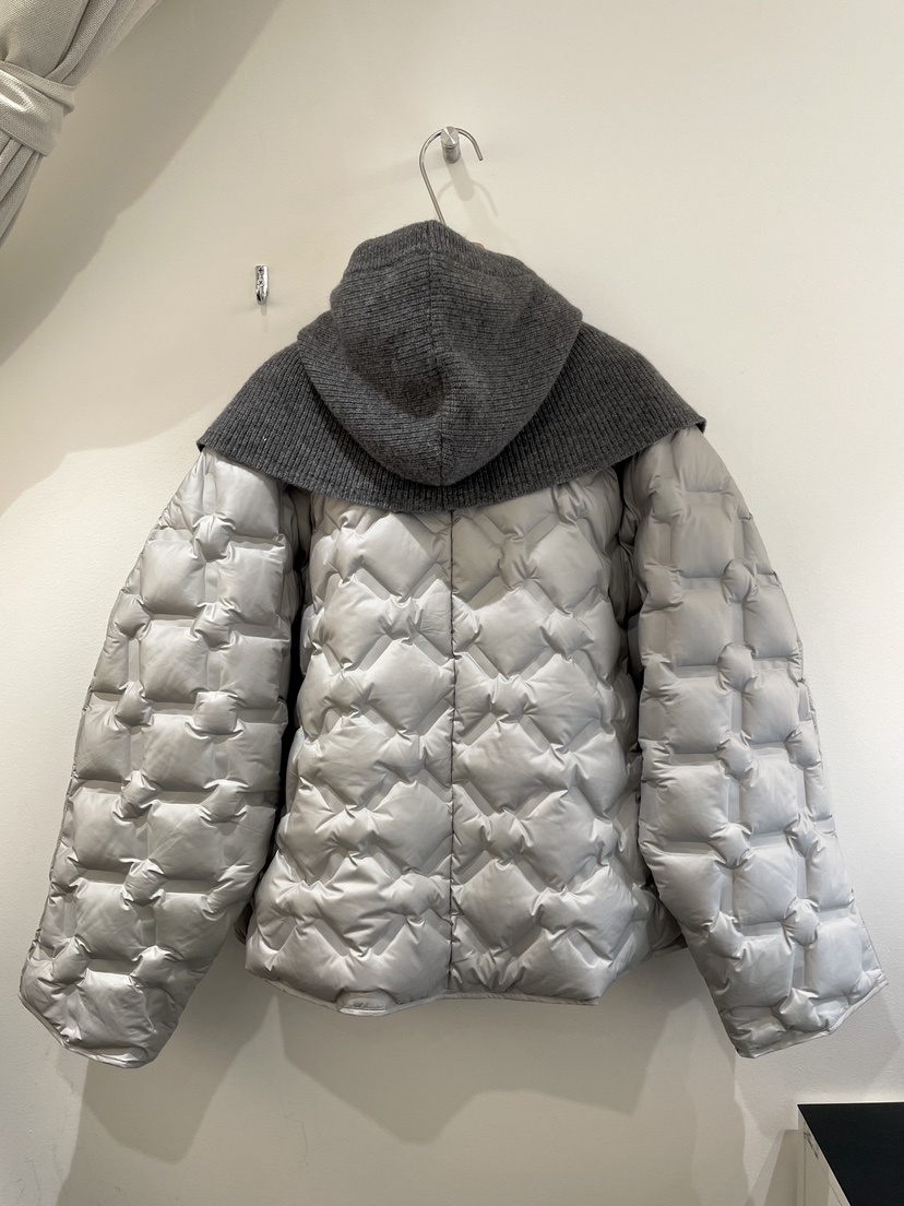 OBSESS韓國直郵㊣女裝新品推薦時尚25秋冬套裝含帽子兩件套鴨絨OBSESS/EARLY BIRD套裝