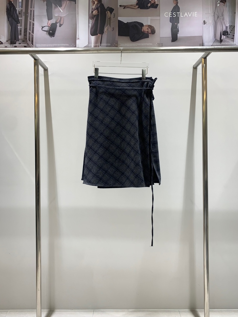 CESTLAVIE韓國代購㊣女士新品25秋冬半身裙中短裙含腰帶裹身裙羊毛格紋CESTLAVIE半身裙/中短裙圖色2