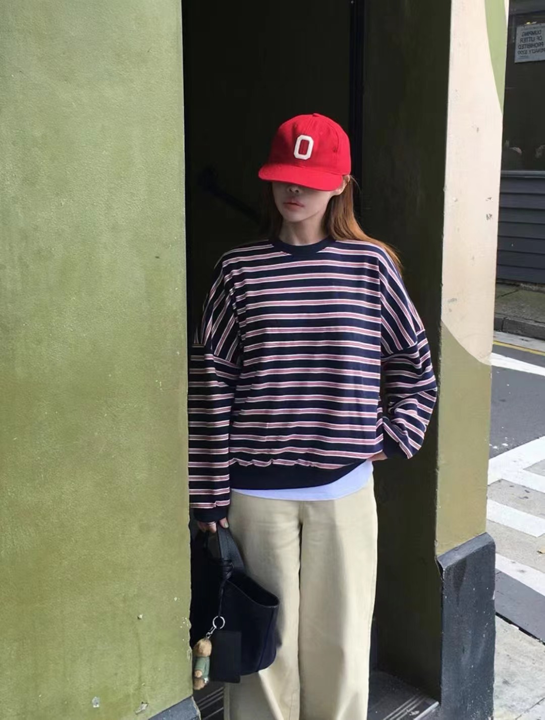 L V C韓國代購㊣女士新品時尚熱賣人氣職業25秋冬真品衛衣L_V_C衛衣