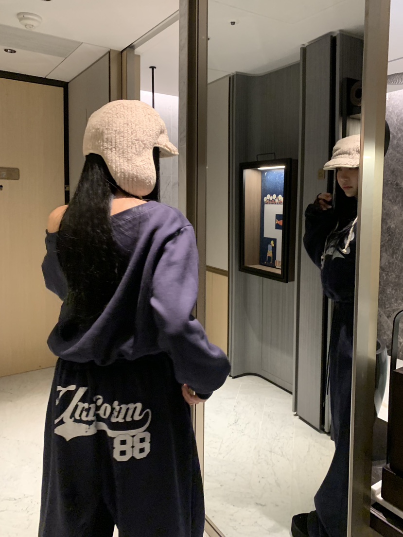 BADCALM韓國代購㊣女士新品休閑25秋冬推薦熱賣人氣時尚衛衣BADCALM衛衣