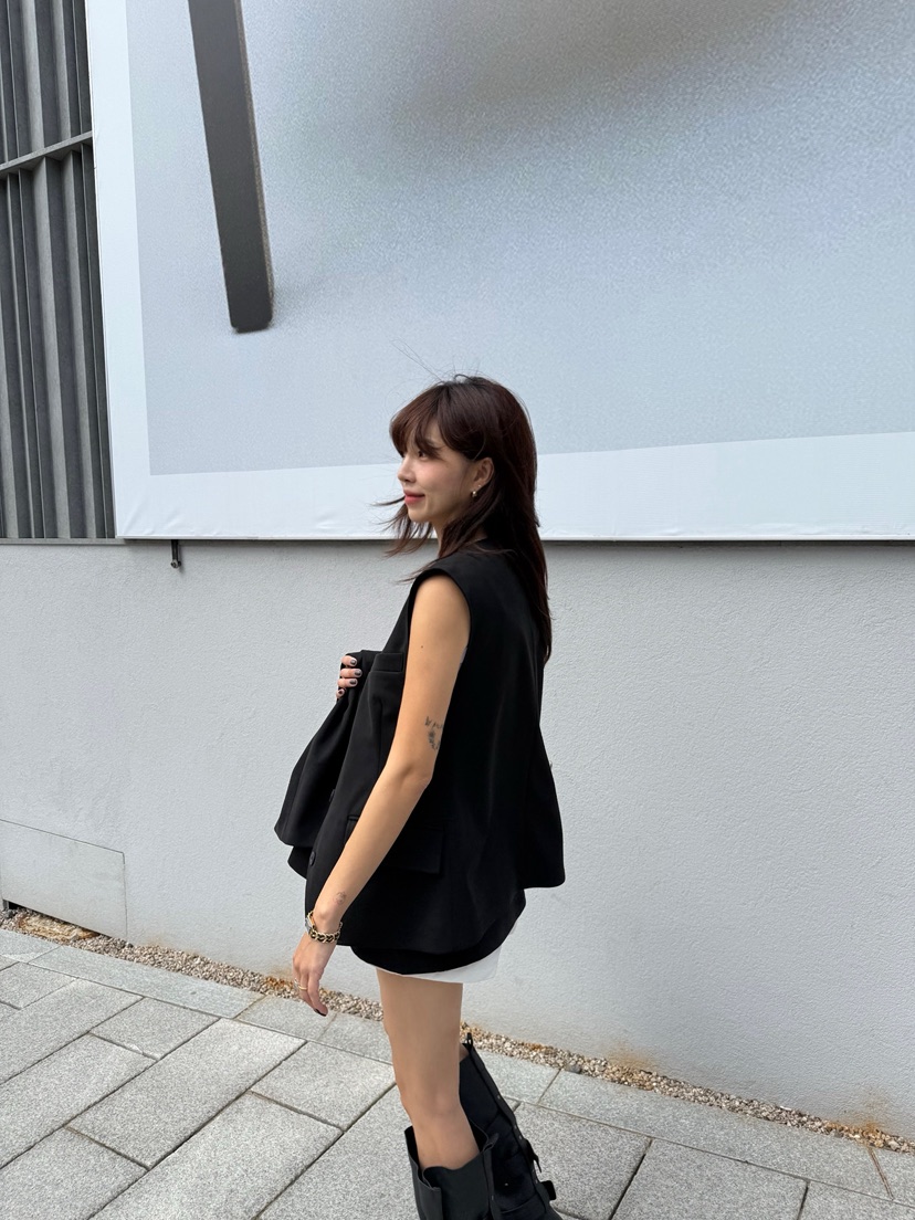 SOLAR東大門㊣實拍女裝新品人氣推薦真品25秋冬職業馬甲絨面革SOLAR馬甲