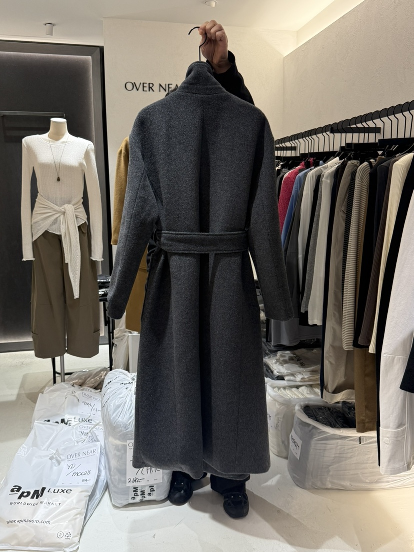 OVER NEAR東大門㊣直郵女士新品推薦時尚中長款大衣含腰帶OVER NEAR中長款大衣